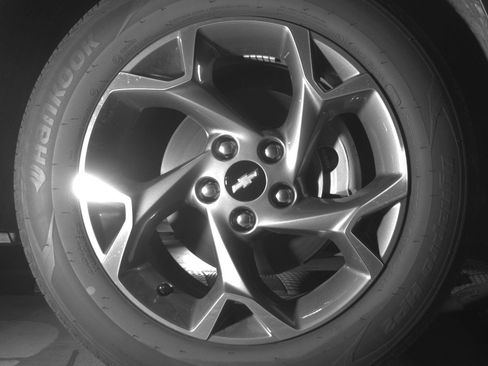 Used 2025 Chevrolet Trax LT w/ LT Convenience Package image 13