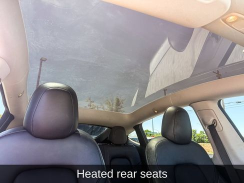 Used 2021 Tesla Model Y Long Range AWD/4WD image 18