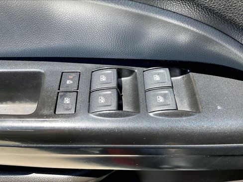 Used 2017 GMC Canyon 2WD Crew Cab w/ Convenience Package image 27