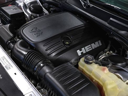 Used 2013 Dodge Challenger R/T Plus RWD image 27