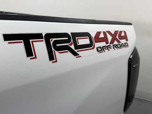 Certified 2016 Toyota Tundra SR5 image 27