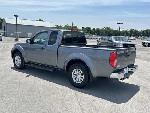 Used 2017 Nissan Frontier SV w/ SV Value Truck Package RWD image 7