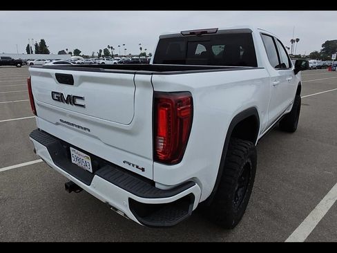 Used 2020 GMC Sierra 1500 AT4 w/ AT4 Premium Package AWD/4WD image 6