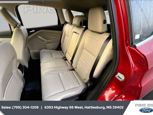 Used 2019 Ford Escape SEL image 19