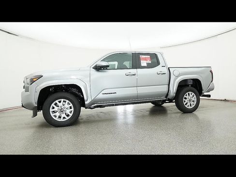 New 2026 Toyota Tacoma SR5 RWD image 5