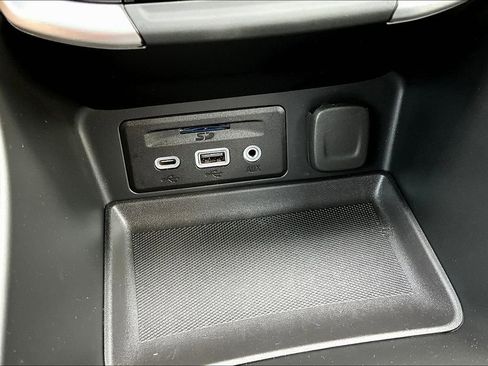 Certified 2024 GMC Terrain SLT image 30