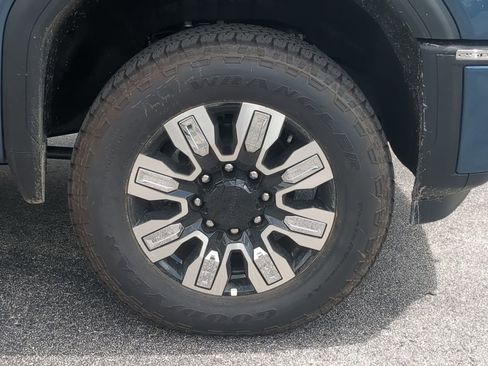 New 2025 GMC Sierra 2500 Denali w/ Denali Reserve Package image 19