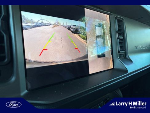 Used 2023 Ford Bronco Outer Banks w/ Sasquatch Package AWD/4WD image 28