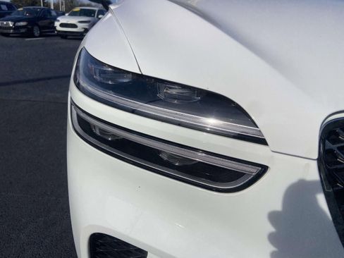 Used 2023 Genesis GV70 2.5T w/ Select Package image 4