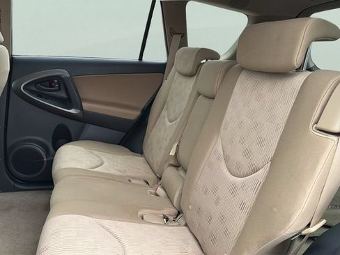 Used 2011 Toyota RAV4 4WD w/ Base L4 Extra Value Pkg image 16