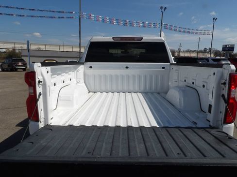 Used 2021 Chevrolet Silverado 1500 RST w/ Z71 Off-Road Package AWD/4WD image 11