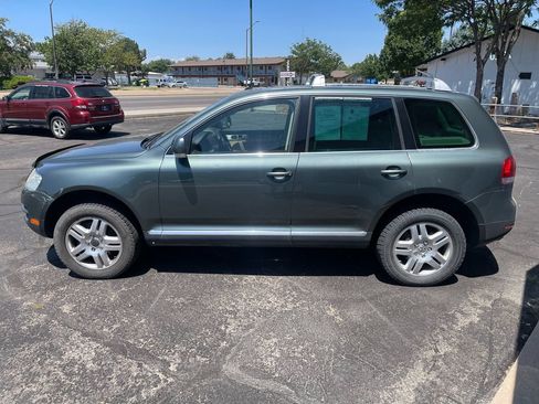 Used 2004 Volkswagen Touareg V8 AWD/4WD image 6