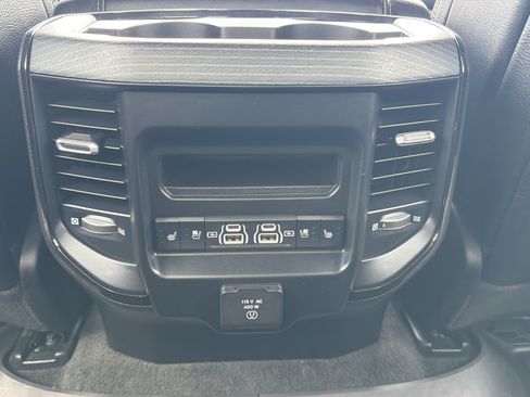Used 2023 RAM 1500 Limited AWD/4WD image 15