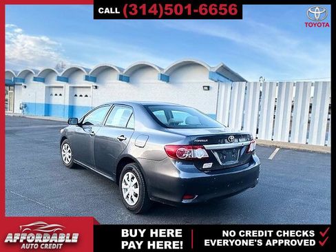Used 2011 Toyota Corolla LE image 3