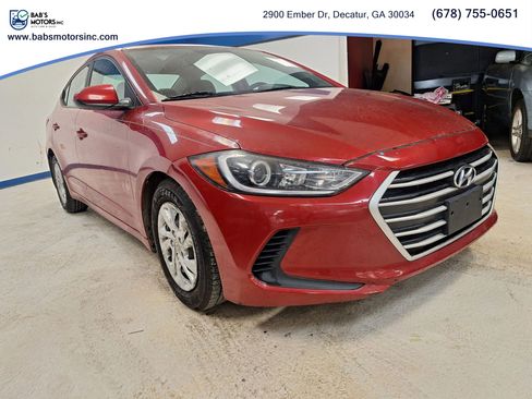 Used 2017 Hyundai Elantra SE FWD image 5