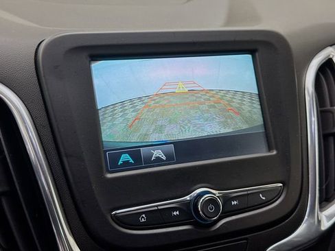 Used 2018 Chevrolet Equinox LT image 15