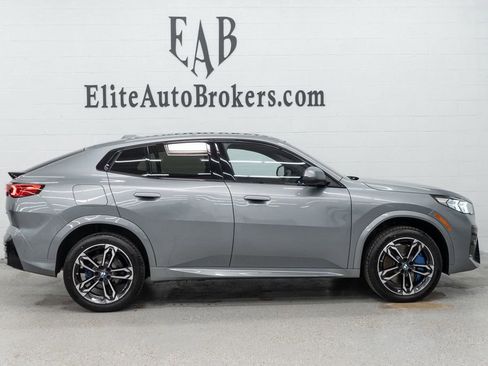 Used 2026 BMW X2 w/ M-Sport Package w/ M Sport Package AWD/4WD image 5