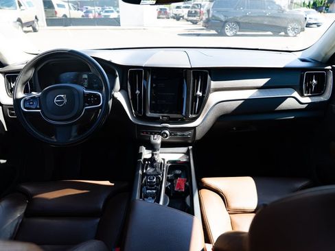 Used 2018 Volvo XC60 T5 Inscription w/ Convenience Package AWD/4WD image 8