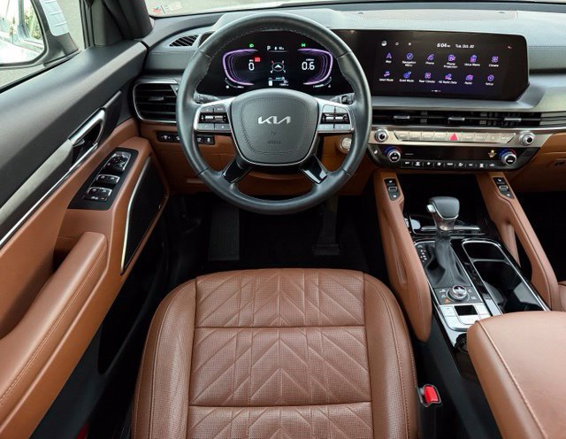 Used 2025 Kia Telluride EX X-Line AWD/4WD image 10