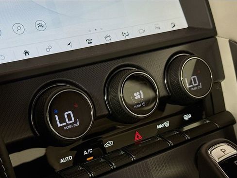 Used 2024 Jaguar F-TYPE R-Dynamic image 17