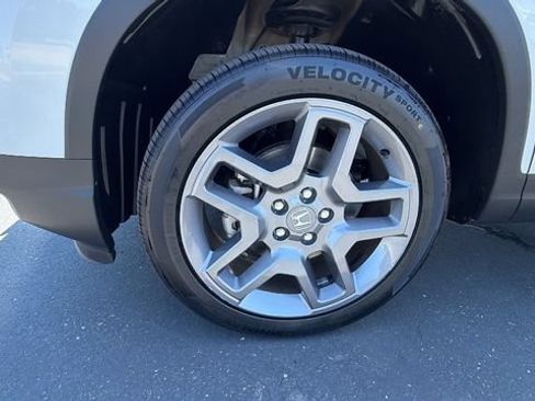 Used 2023 Honda Passport EX-L image 10