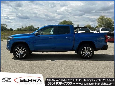 Certified 2024 Chevrolet Colorado Z71 w/ Z71 Convenience Package 2 AWD/4WD image 2