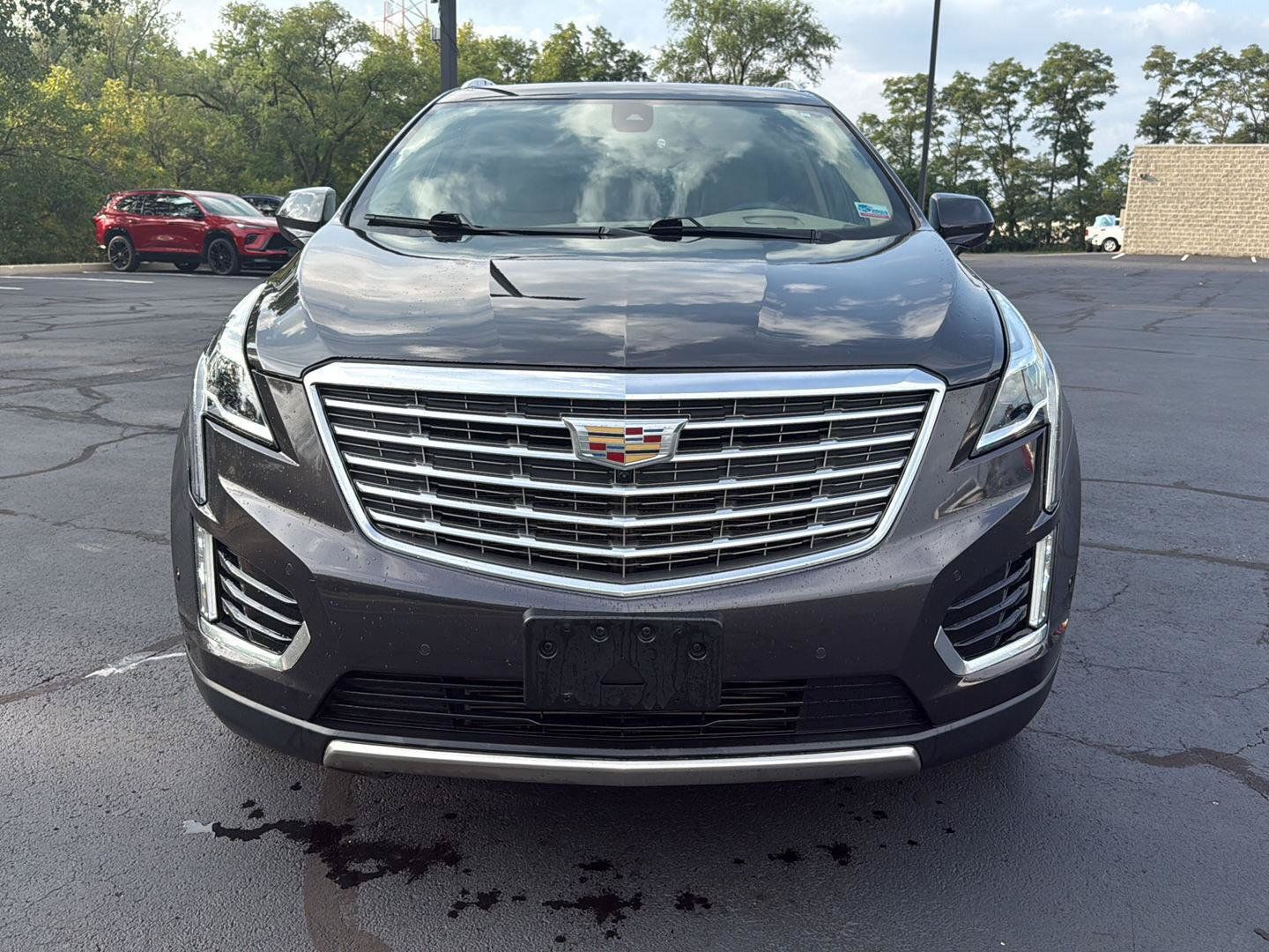 Used 2017 Cadillac XT5 Platinum w/ Driver Assist Package AWD/4WD image 8