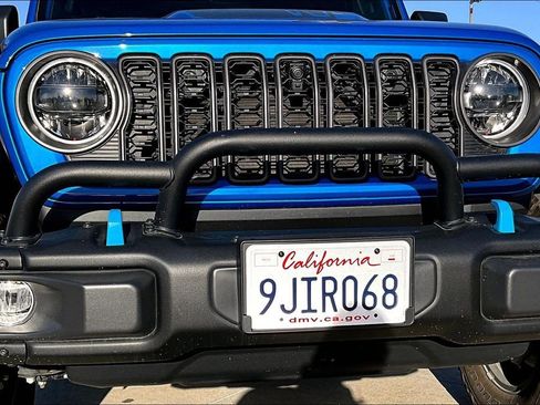 Certified 2023 Jeep Wrangler Unlimited Rubicon 4xe image 29