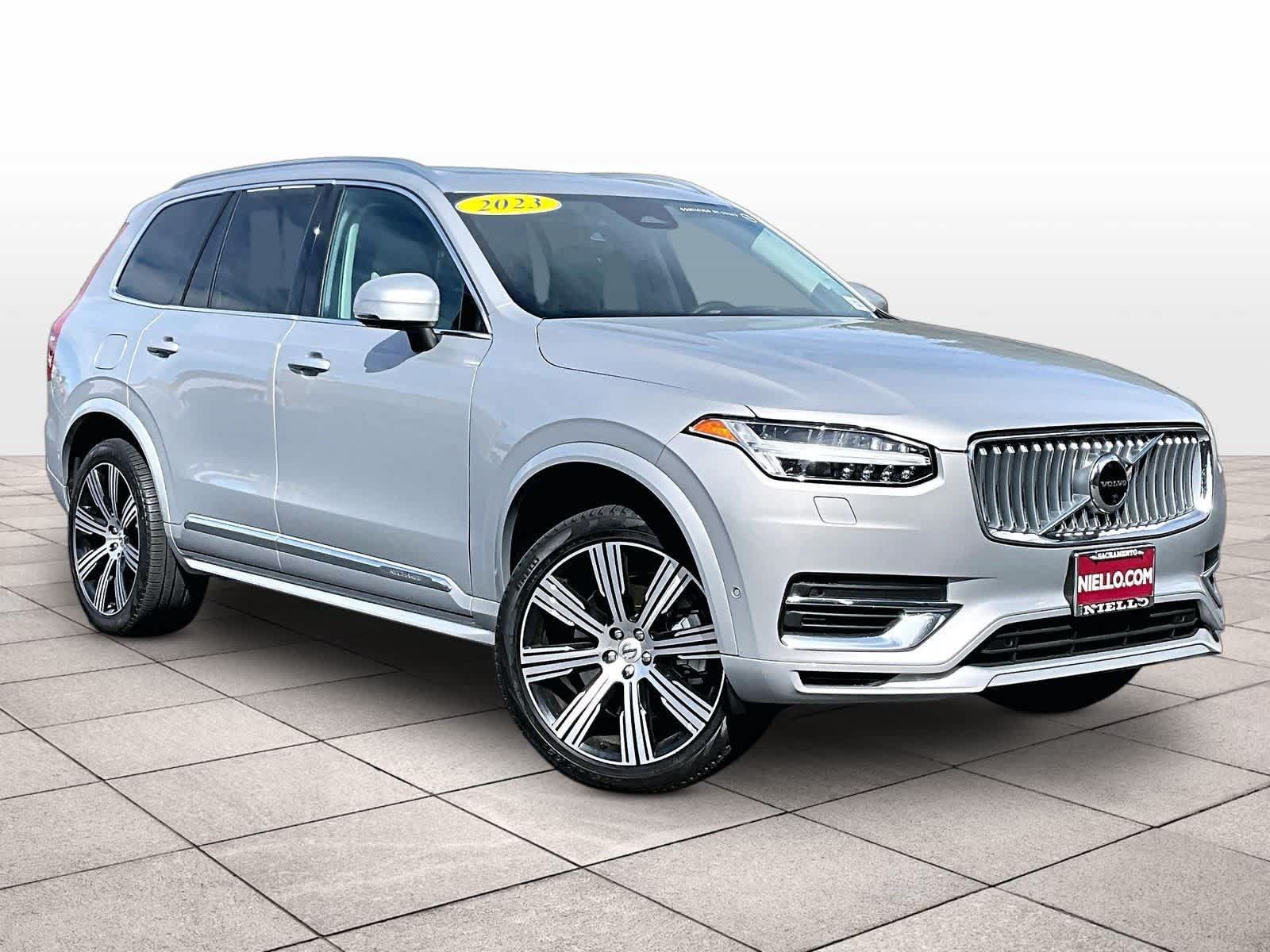 Used 2023 Volvo XC90 T8 Ultimate AWD/4WD image 2