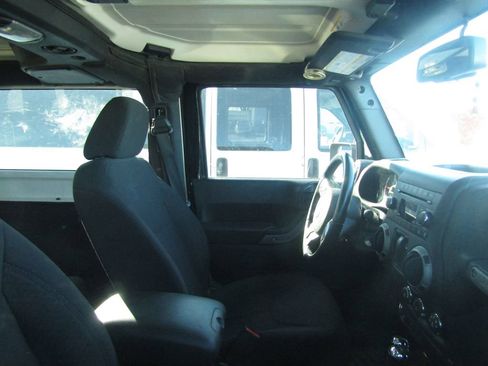 Used 2015 Jeep Wrangler Sport w/ Quick Order Package 24S image 11