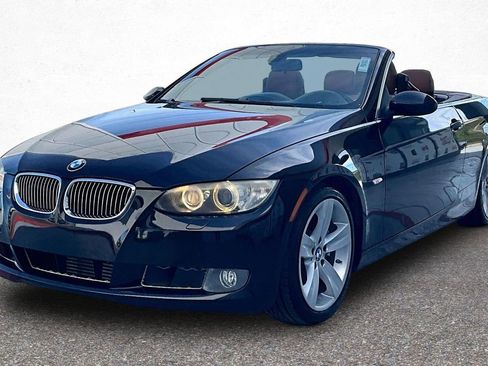 Used 2009 BMW 335i Convertible image 4