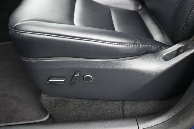 Used 2023 Tesla Model Y Long Range AWD/4WD image 19
