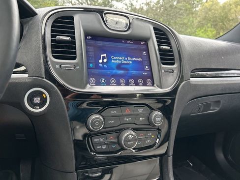 Used 2017 Chrysler 300 S w/ 300S Premium Group image 31