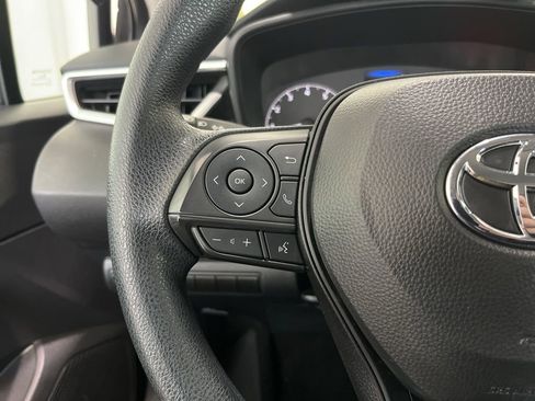 Used 2024 Toyota Corolla LE FWD image 6