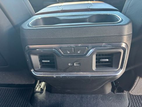 Used 2025 GMC Sierra 2500 Denali Ultimate AWD/4WD image 32