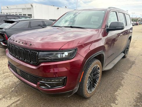 Used 2025 Jeep Wagoneer Series II w/ Premium Group I AWD/4WD image 1