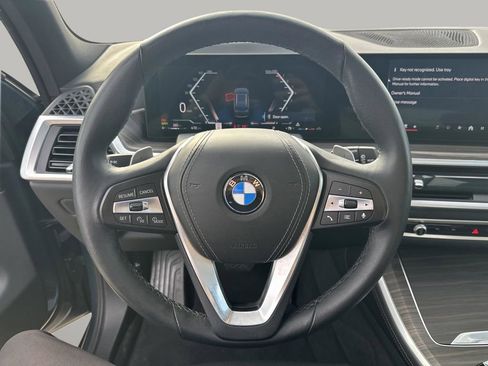 Used 2024 BMW X5 xDrive40i w/ Parking Assistance Package image 15
