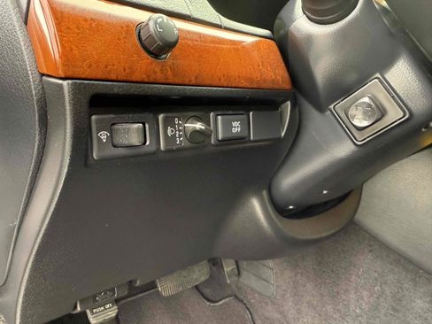 Used 2004 INFINITI Q45 Luxury w/ Journey Pkg image 55