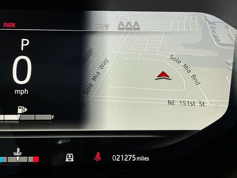 Used 2023 Land Rover Range Rover Autobiography image 17