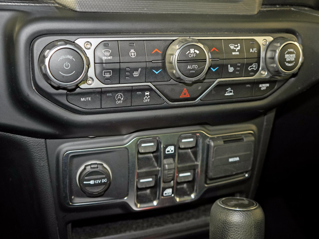 Used 2021 Jeep Wrangler Unlimited Sport AWD/4WD image 26