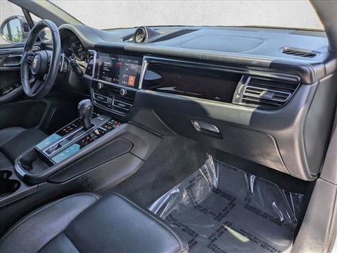 Used 2023 Porsche Macan Turbo AWD/4WD image 23