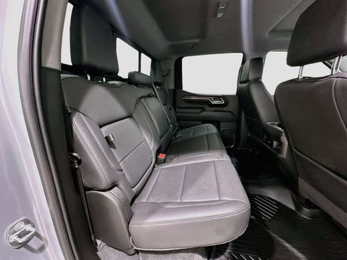 Used 2024 Chevrolet Silverado 1500 LT Trail Boss w/ LT Trail Boss Premium Package AWD/4WD image 27
