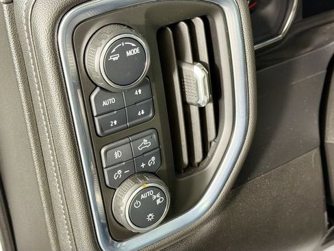 Used 2021 Chevrolet Silverado 1500 LT Trail Boss w/ Convenience Package II AWD/4WD image 10