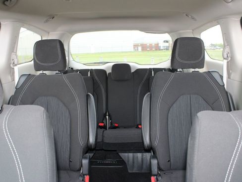 Used 2024 Chrysler Voyager LX FWD image 16