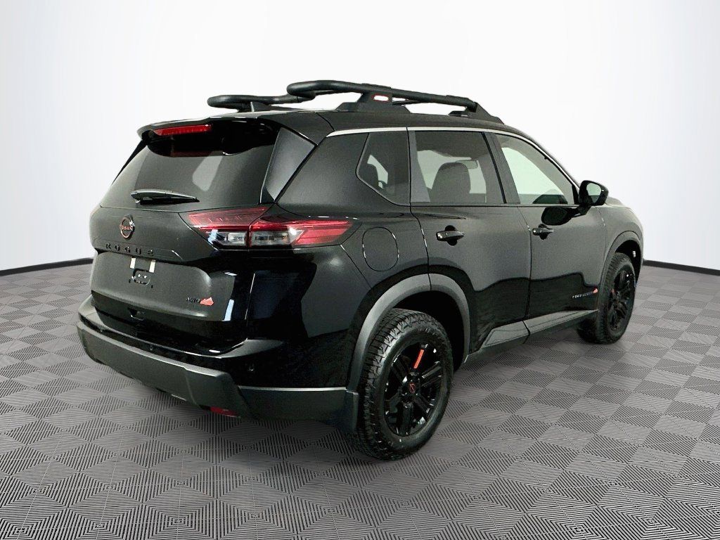Certified 2026 Nissan Rogue SV AWD/4WD image 11