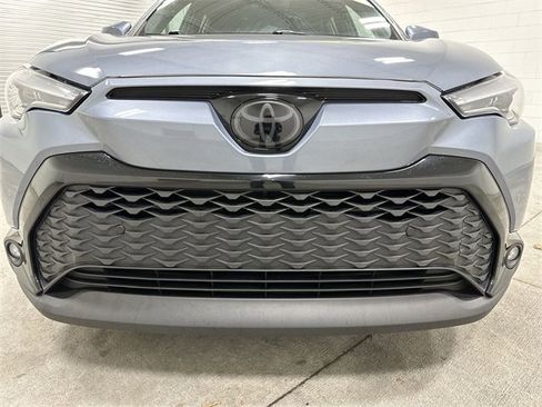 Used 2024 Toyota Corolla Cross XSE image 10