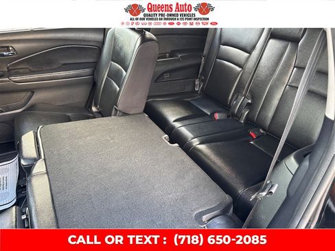 Used 2019 Honda Pilot Touring image 11