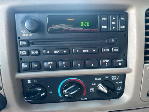 Used 2002 Ford F150 Lariat AWD/4WD image 24