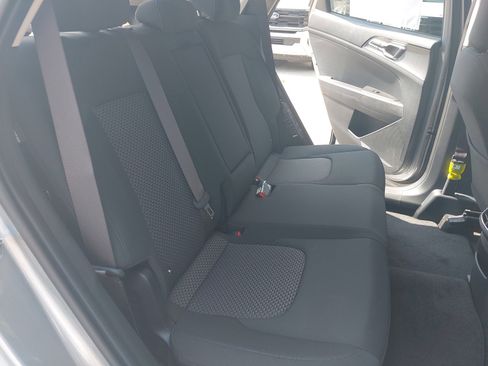 New 2025 Kia Sportage LX image 11