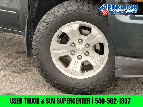 Used 2018 Chevrolet Silverado 1500 LT w/ All Star Edition image 38